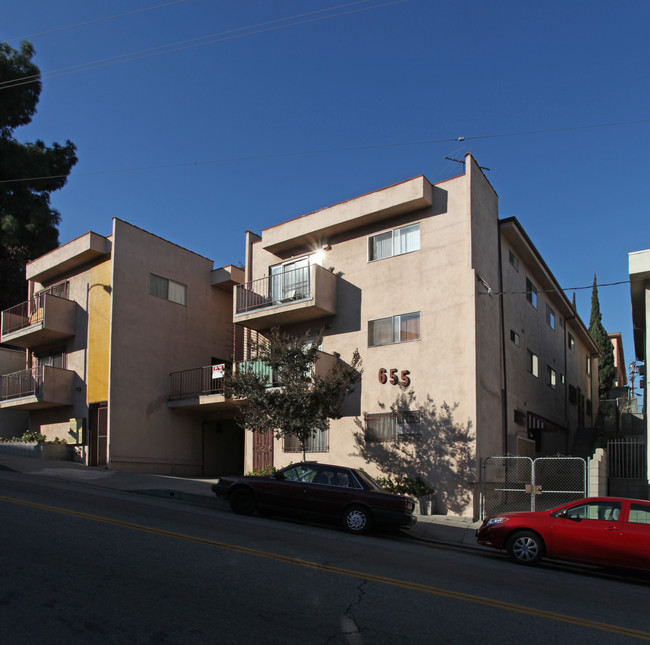 655 Alpine St in Los Angeles, CA - Building Photo - Building Photo