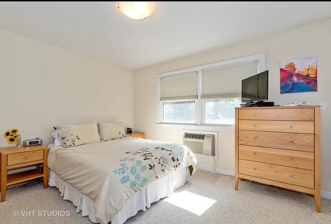 1414 Elmwood Ave, Unit 1C in Evanston, IL - Foto de edificio - Building Photo