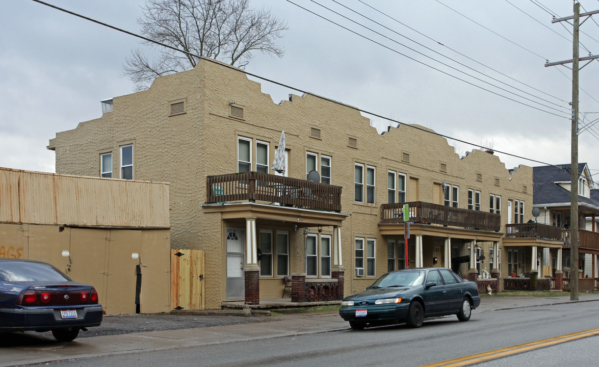 4521-4527 Eastern Ave in Cincinnati, OH - Building Photo