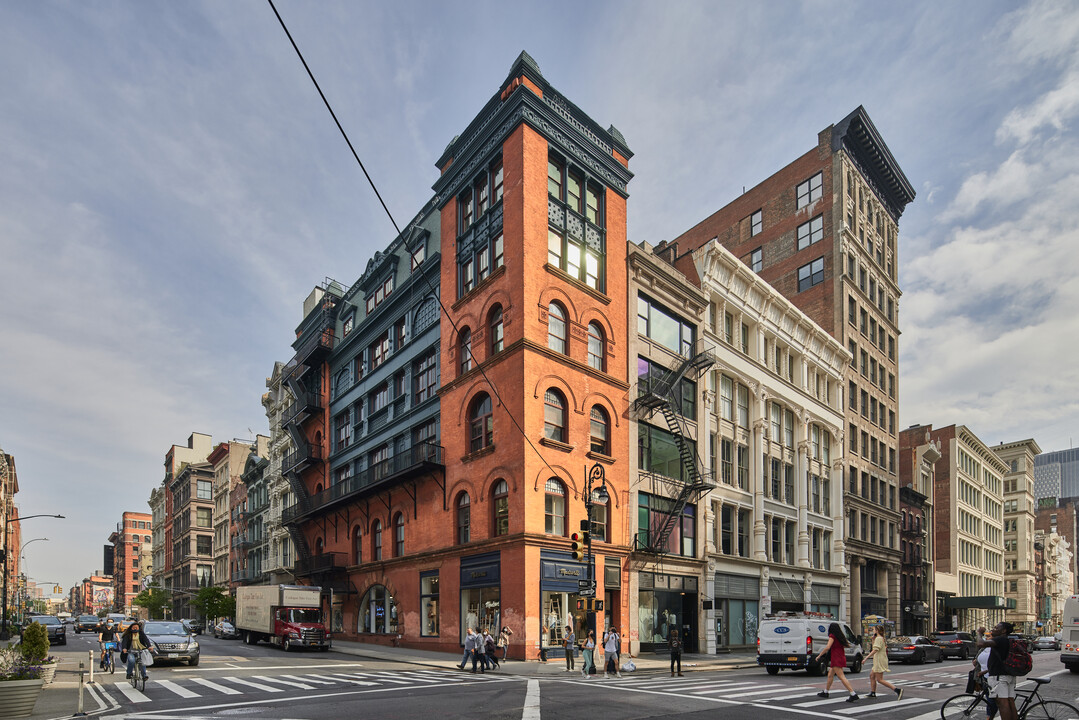 484-486 Broadway in New York, NY - Foto de edificio