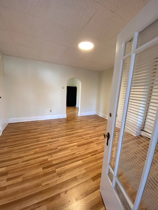 88 E Church St Apartments and Nearby Spring Grove Apartments For Rent