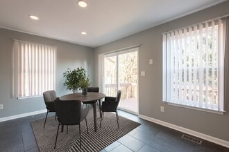 1009 Dartmouth Glen Way in Baltimore, MD - Building Photo - Building Photo