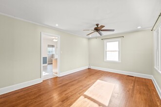 1024 Dudley Dr in Charlotte, NC - Building Photo - Building Photo