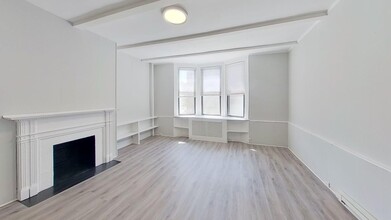 Mount Vernon Apartments in Baltimore, MD - Building Photo - Building Photo