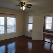 114 W 7th St, Unit 7 in Taylor, TX - Building Photo - Building Photo