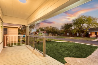 945 E Drexel Ave in San Antonio, TX - Building Photo - Building Photo
