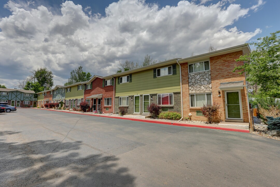 Carr Street Townhomes in Lakewood, CO - Foto de edificio