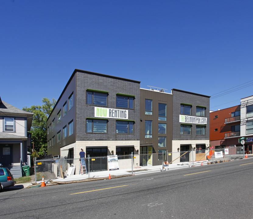 The Belmont West in Portland, OR - Building Photo