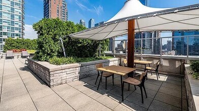 455 W 37th St in New York, NY - Building Photo - Building Photo