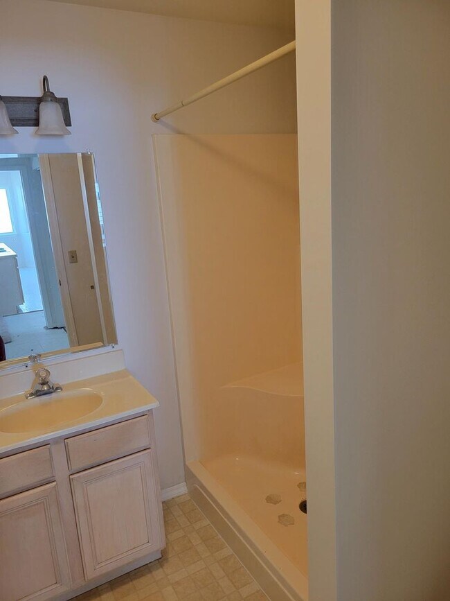 property at 3606 Golden Valley Dr