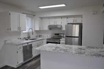 3031 Pacific St in Bellingham, WA - Foto de edificio - Building Photo