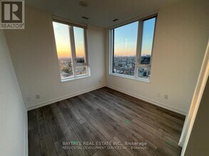 3100 Keele St in Toronto, ON - Building Photo - Building Photo