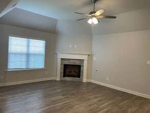 2935 Dickerson Dr in Southaven, MS - Building Photo - Building Photo