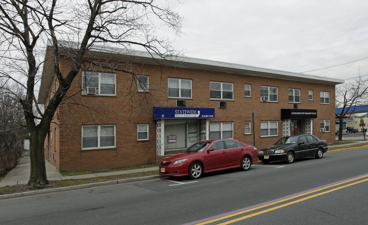 21 Franklin Ave in Nutley, NJ - Building Photo
