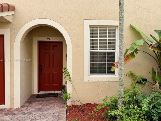 9133 Pershore Pl in Tamarac, FL - Building Photo - Building Photo
