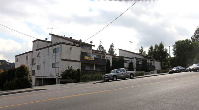 118 San Pascual Ave in Los Angeles, CA - Foto de edificio - Building Photo