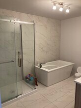 304 D'émeraude Rue in Candiac, QC - Building Photo - Building Photo