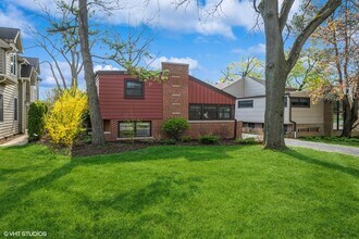 1317 Ferndale Ave in Highland Park, IL - Building Photo - Building Photo