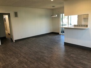 3611 Mentone Ave, Unit 5 in Los Angeles, CA - Building Photo - Building Photo