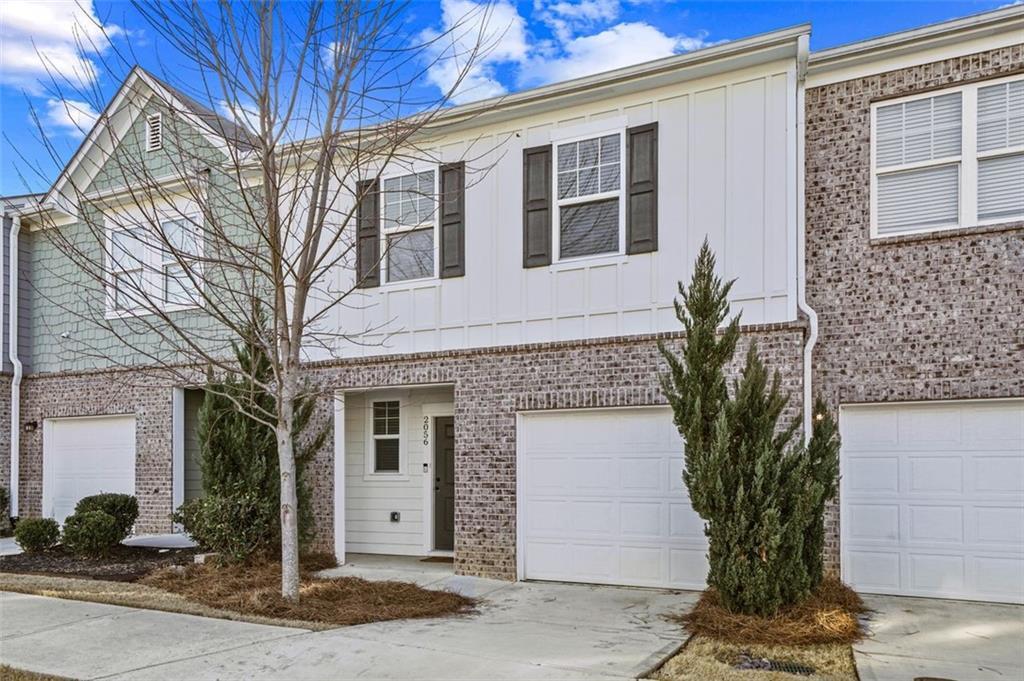2056 Wildflower Way NW in Conyers, GA - Foto de edificio