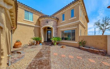 10088 Keifer Valley St in Las Vegas, NV - Building Photo - Building Photo
