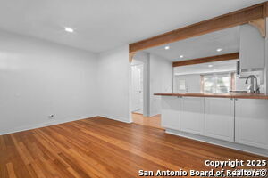 312 St Francis Ave in San Antonio, TX - Building Photo - Building Photo