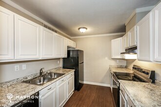 709 Lawndale Dr in Arlington, TX - Building Photo - Building Photo