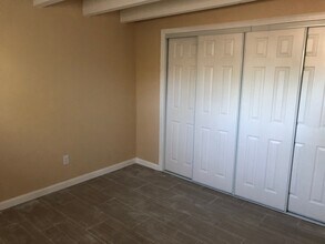 5466 Conrad Ave in San Diego, CA - Building Photo - Building Photo