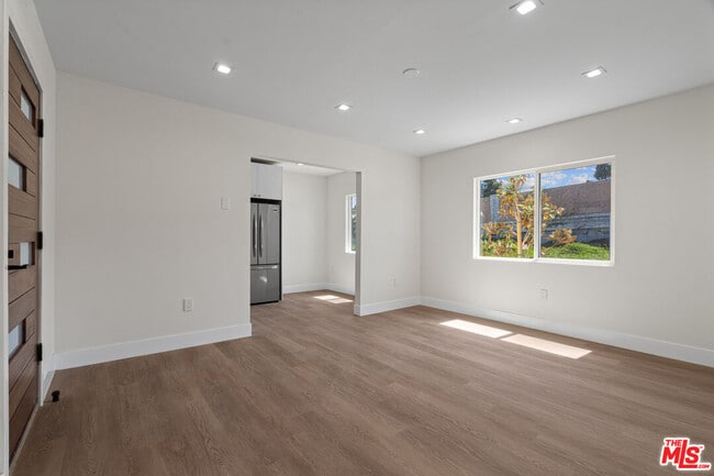 property at 420 S Sepulveda Blvd