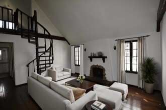 2906 Griffith Park Blvd in Los Angeles, CA - Building Photo - Building Photo