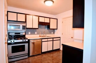 1483 Springleaf Cir SE in Smyrna, GA - Building Photo - Building Photo
