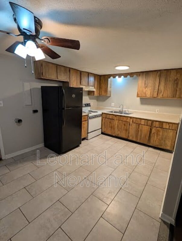 216 Patricia Dr in Byesville, OH - Building Photo - Building Photo