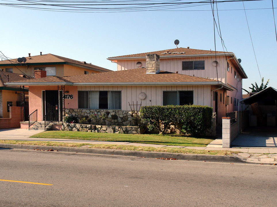 4176 W 118th St in Hawthorne, CA - Foto de edificio