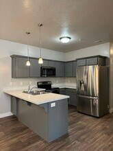 1836 W Terra Vista Ln in Saratoga Springs, UT - Building Photo - Building Photo