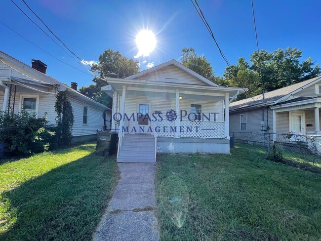 property at 736 Bellaire Ave