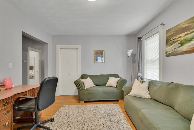 property at 10 Hancock St