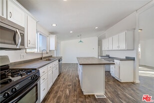 45999 South St in Big Bear, CA - Building Photo