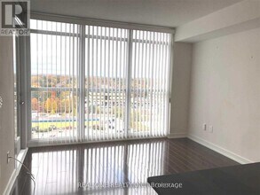 19 Singer Ct in Toronto, ON - Building Photo - Building Photo