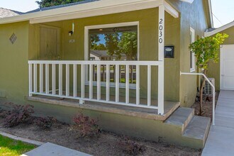2030 Roble Ave in Modesto, CA - Building Photo - Building Photo