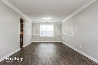 1213 Lakeview Cove Dr in Grayson, GA - Building Photo - Building Photo