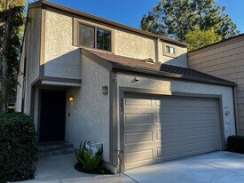 503 Lazy Creek Cir in Fullerton, CA - Building Photo