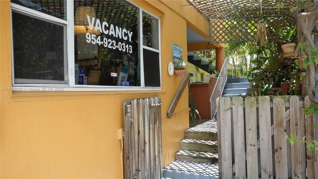 3405 N Ocean Dr in Hollywood, FL - Building Photo - Building Photo
