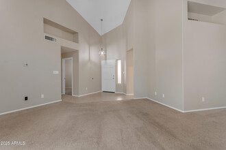 10381 E Celtic Dr in Scottsdale, AZ - Building Photo - Building Photo