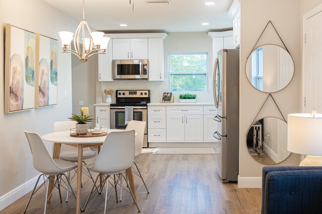 516 Mabel Ave in Lakeland, FL - Building Photo - Building Photo