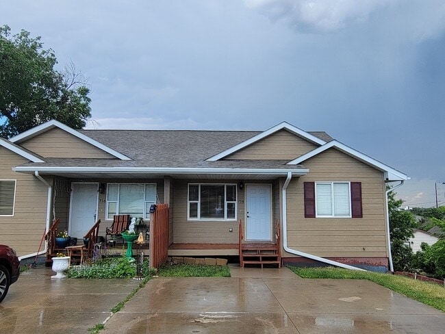 714 Joy Ave in Rapid City, SD - Building Photo - Building Photo