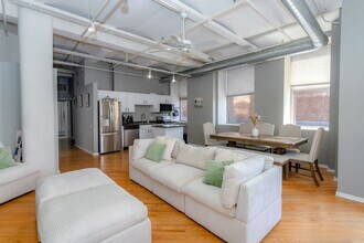 500 S Clinton St in Chicago, IL - Building Photo - Building Photo