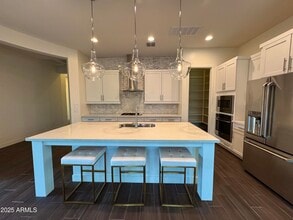 4511 E Walter Way in Phoenix, AZ - Foto de edificio - Building Photo