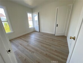 1522 Bronson Ave in Los Angeles, CA - Building Photo - Building Photo
