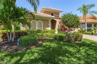 6753 Bent Grass Dr in Naples, FL - Building Photo - Building Photo