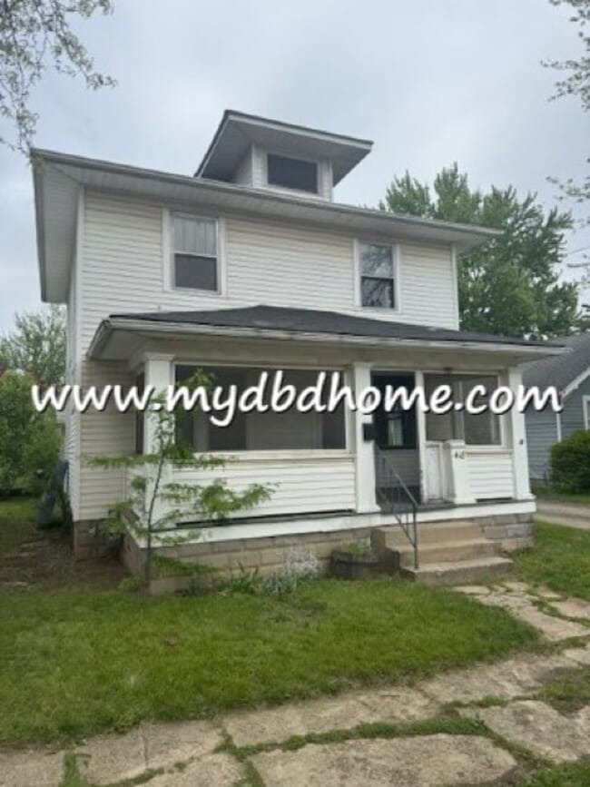 property at 418 Maxine Dr